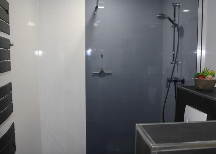 Zum Schwandter Rosenow